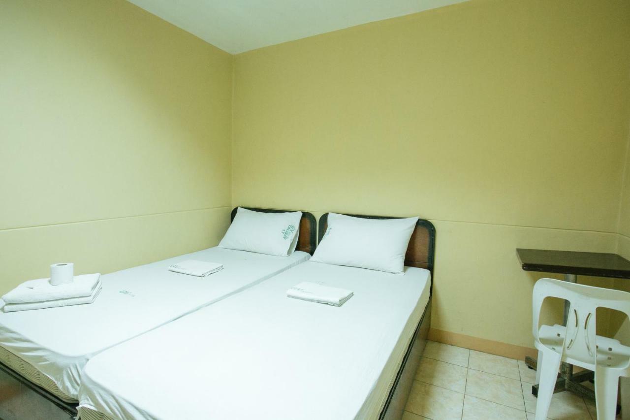 Gv Hotel - Talisay City Экстерьер фото